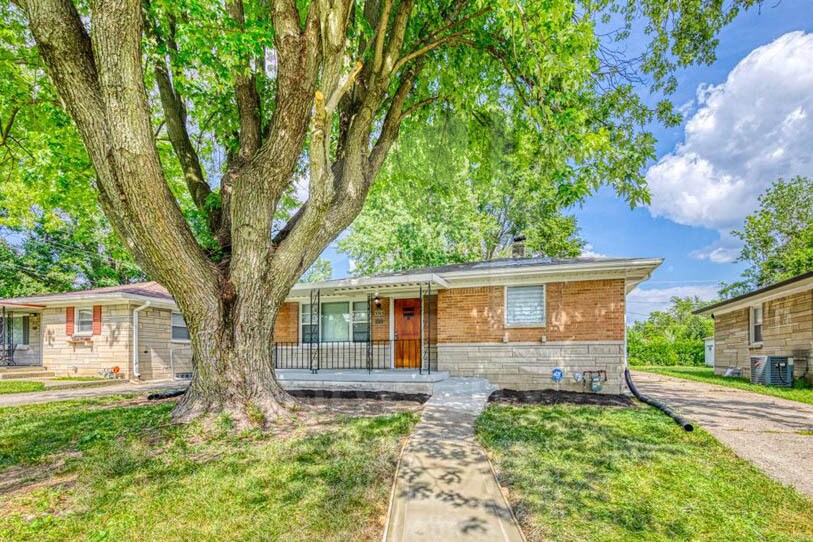 Foto principal - 3325 N Riley Ave