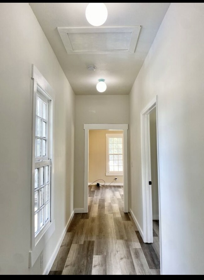 Hallway - 2611 4th Ave