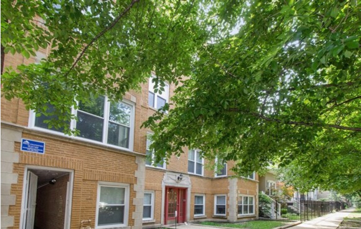 Foto principal - 2641 N Fairfield Ave