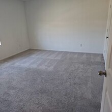 Building Photo - 9042 Estes Lks Dr