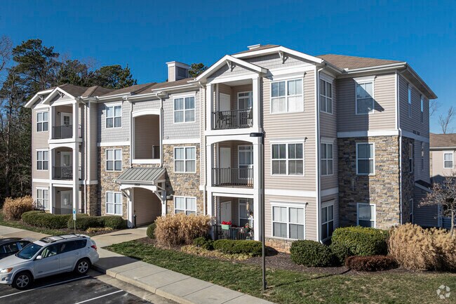 Foto del edificio - Garden Springs Apartments