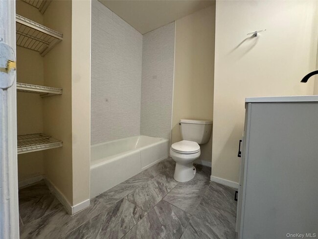 Foto del edificio - 284 Main St