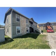 Building Photo - 3302 Vintage Hills Cove