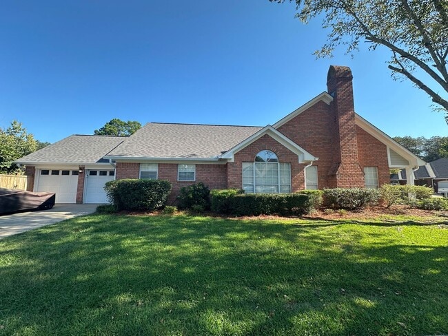Foto del edificio - Gorgeous 3 Bed Brick Home