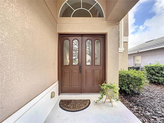 Foto del edificio - 526 Henley Cir
