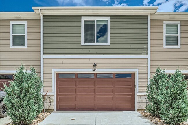 Foto del edificio - West Longmont Townhome!