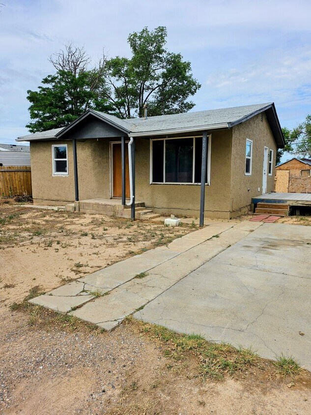 Foto principal - ALL PROSPECTIVE TENANTS MUST SUBMIT A $58 ...