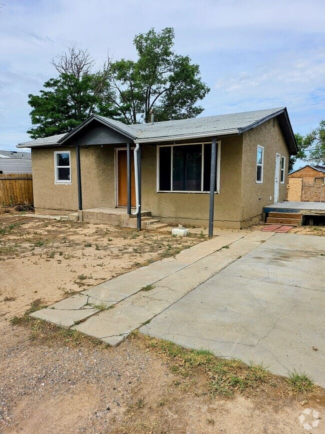 Building Photo - 2505 Carthage Ave