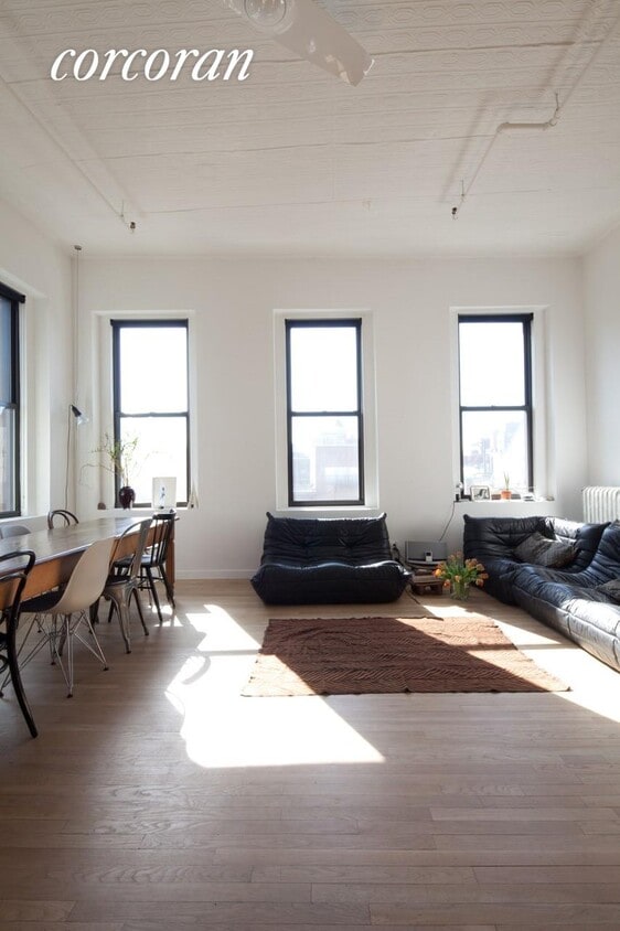 Primary Photo - 215 Bowery