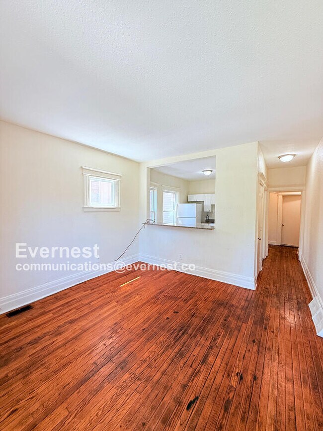 Foto del edificio - 981 E Grand Blvd