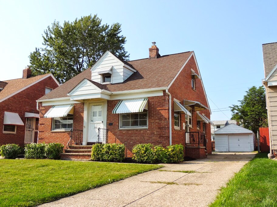 Primary Photo - 3 Bedroom - 1.5 Bathroom Home for Rent!