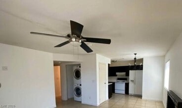 Building Photo - 2041 N Bledsoe Ln