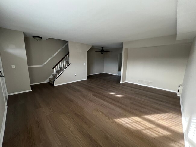 Building Photo - 2426 Hillock Ct