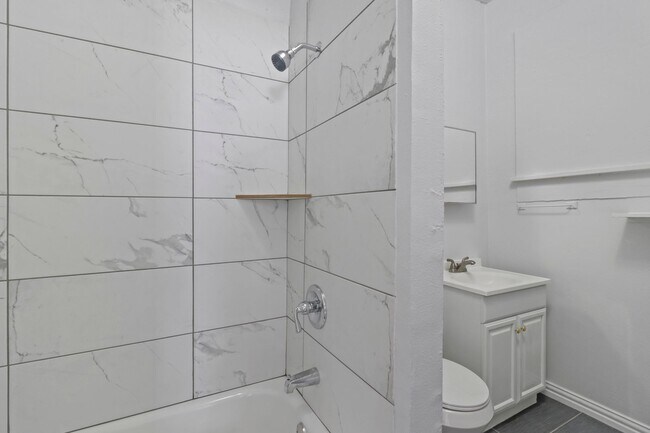 Foto del edificio - 516 Mill St