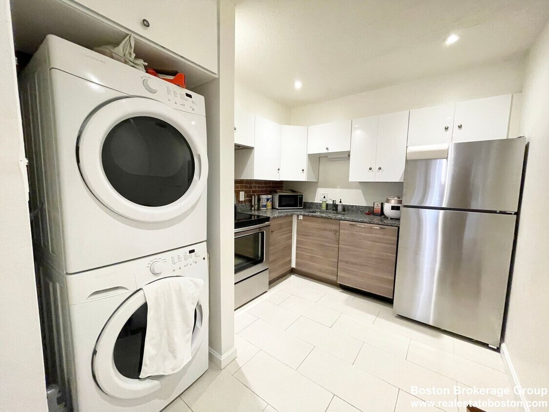 Fenways finest...... 1 bed W/D in unit!!! - Fenways finest...... 1 bed W/D in unit!!!