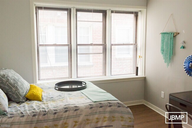 Foto del edificio - 3612 Spring Garden St