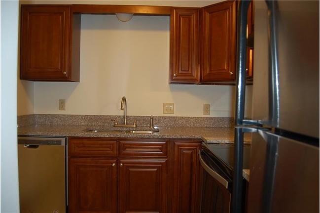 Building Photo - 4309 Earl Dr