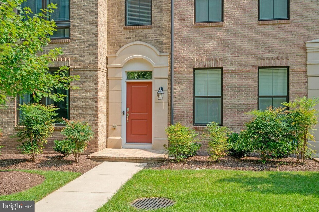 511 Halliard Ln, Oxon Hill, MD 20745 Townhome Rentals in Oxon Hill MD