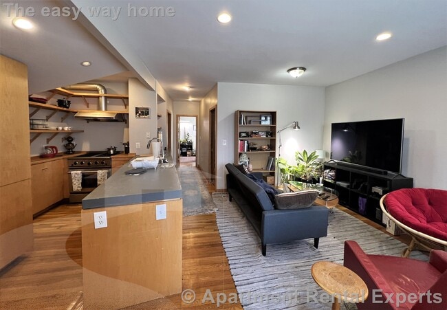 Photo - 132 Columbia St Apartment