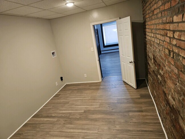 Building Photo - 27 Morgantown St