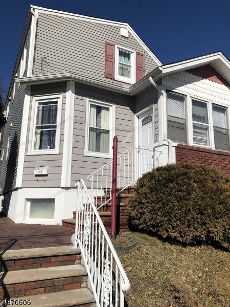 Building Photo - 415 N 11th St