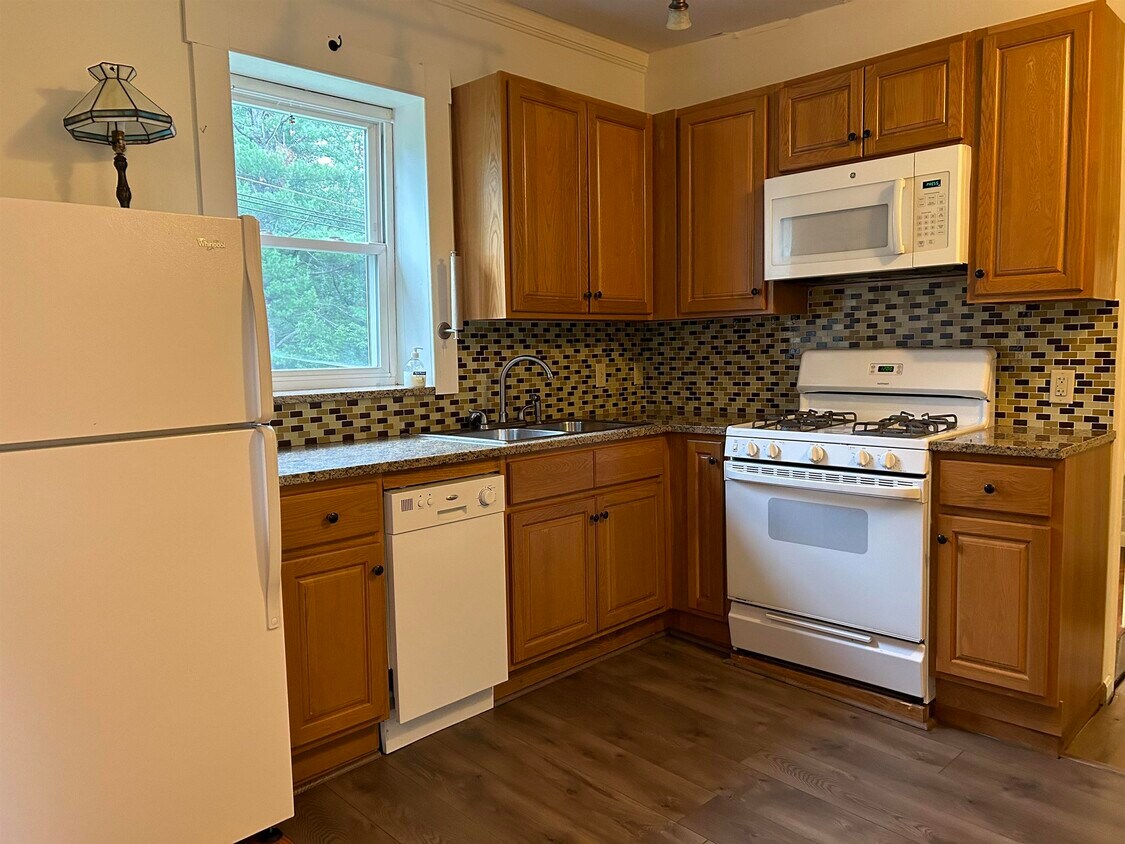 340 NH45 Unit 3, Temple, NH 03084 Room for Rent in Temple, NH