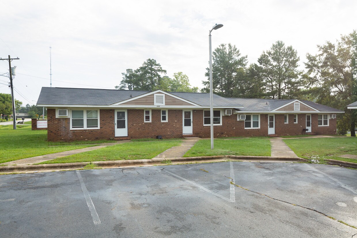 Building Photo - 1051 Rulnick St