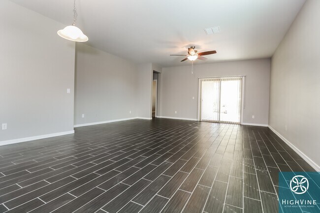 Building Photo - 22560 W Gardenia Dr