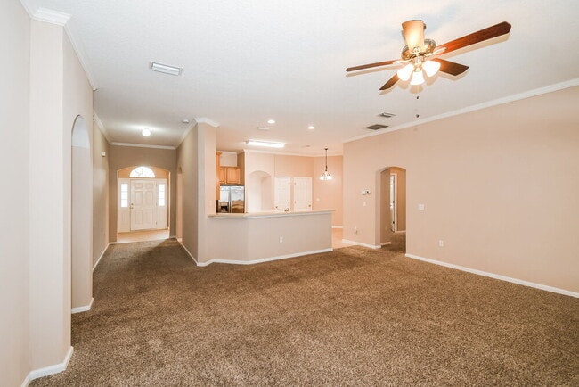 Foto del edificio - 725 Indigo Run Dr