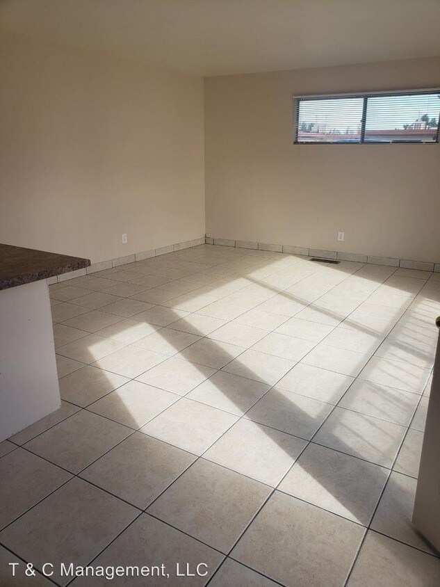 Foto principal - 1132 Palomas Dr SE