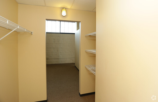 Interior Photo - Lofts on Willow