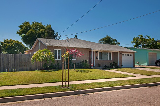 Building Photo - 4781 Lake Forest Ave