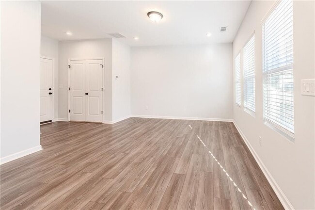 Foto del edificio - 1276 May Elm Ln