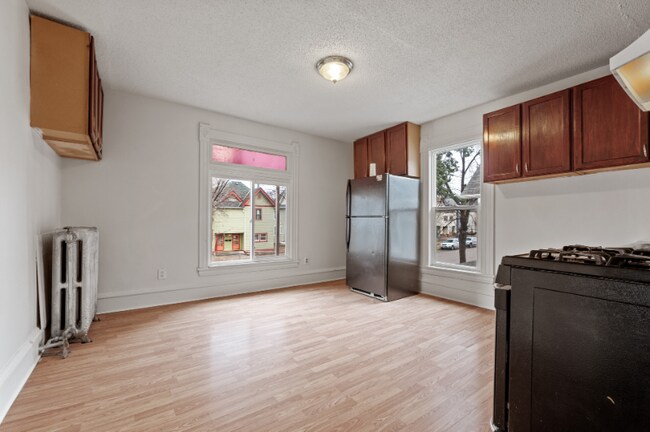 Foto del edificio - 2210 10th Ave S