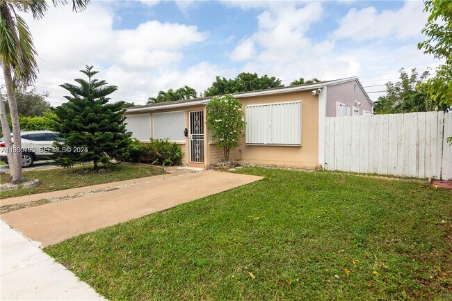 Foto del edificio - 3165 SW 27th Ln