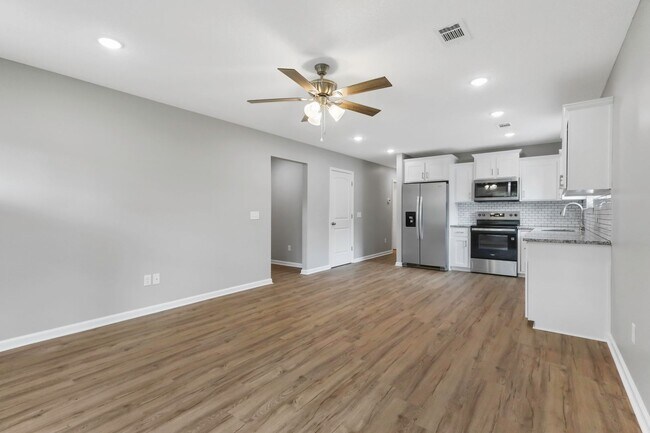 Foto del edificio - 3 bed 2 bath NEW CONSTRUCTION for RENT!