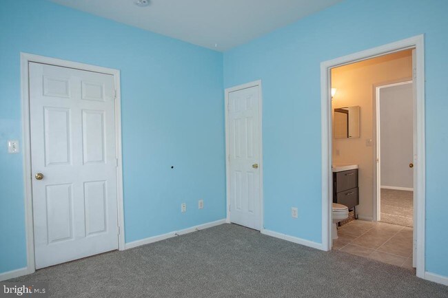 Foto del edificio - 6535 Grange Ln