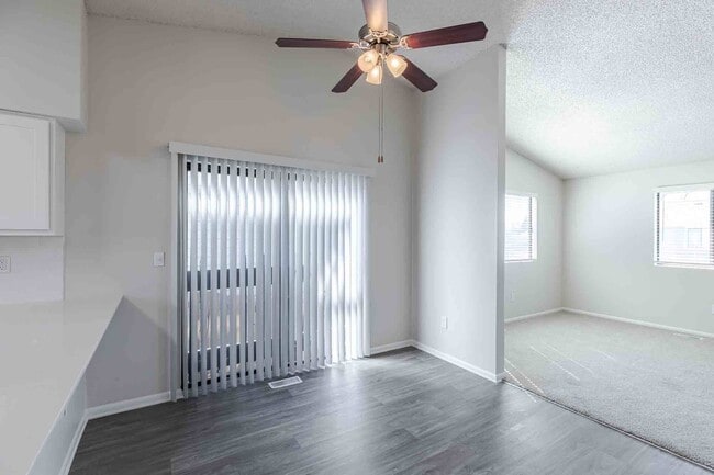 Foto del edificio - Environs