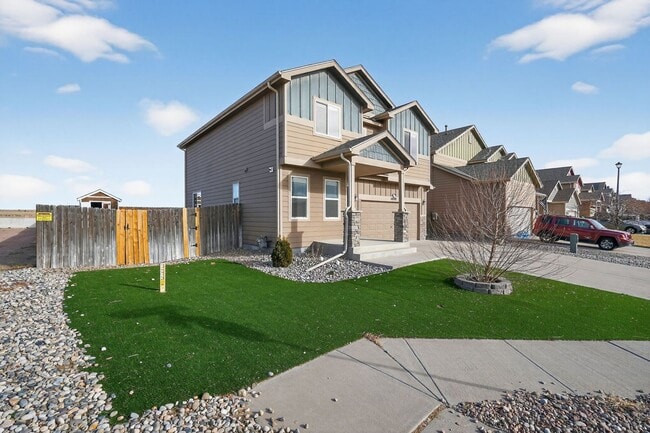 Building Photo - 10202 Silver Stirrup Dr