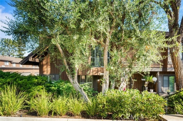 Building Photo - 1515 Westmont Dr