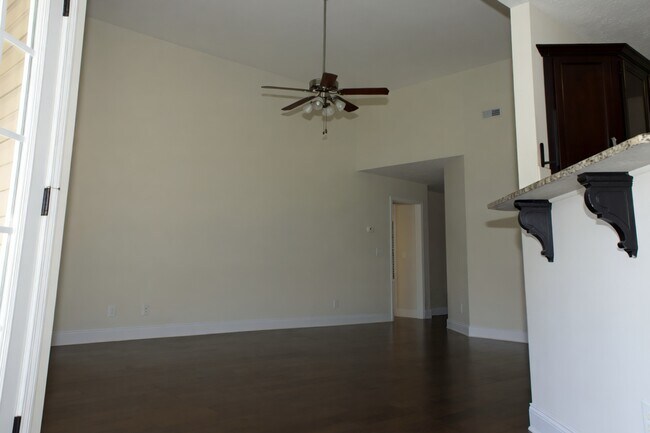 Foto del edificio - 1275 Eagle's View Dr