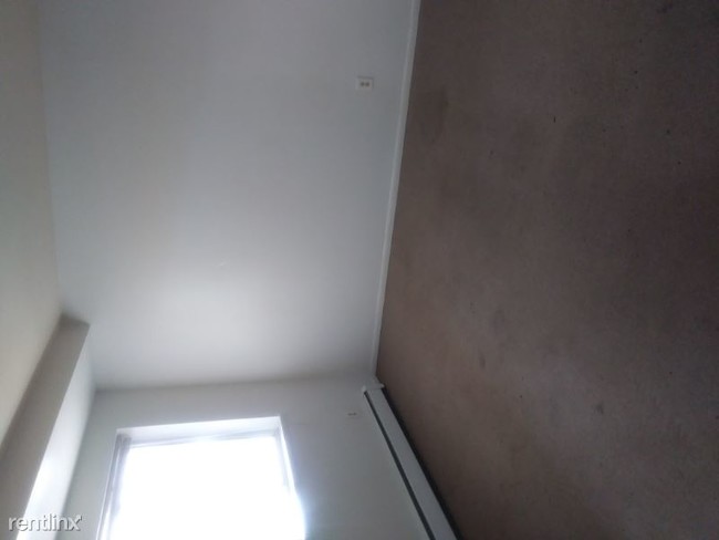 Foto del edificio - 1 br, 1 bath Apartment - 310 N Center St