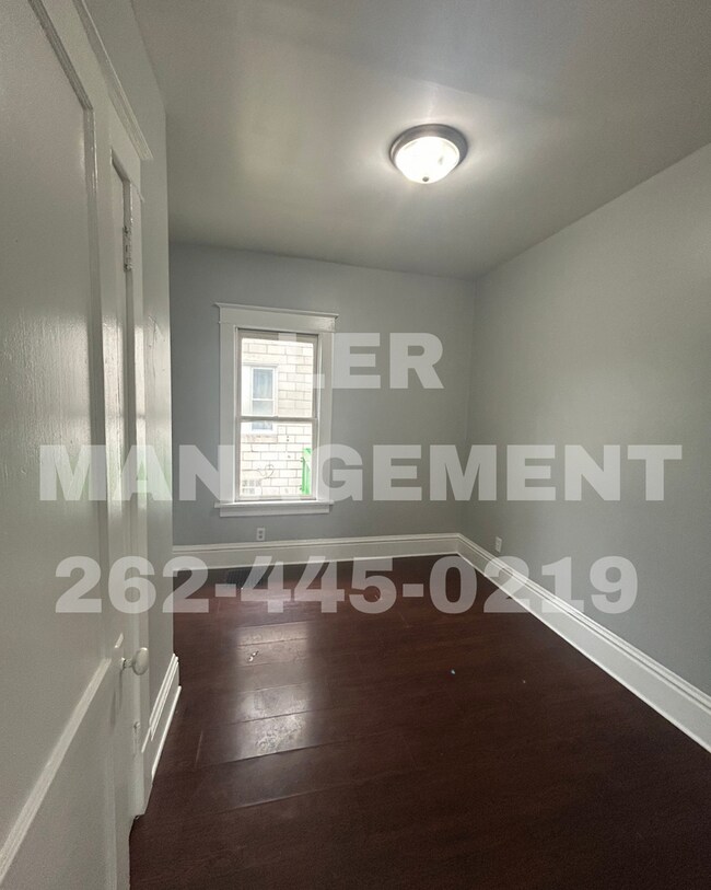 Building Photo - 7324 38th Ave