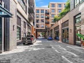 Building Photo - 1625 Eckington Pl NE