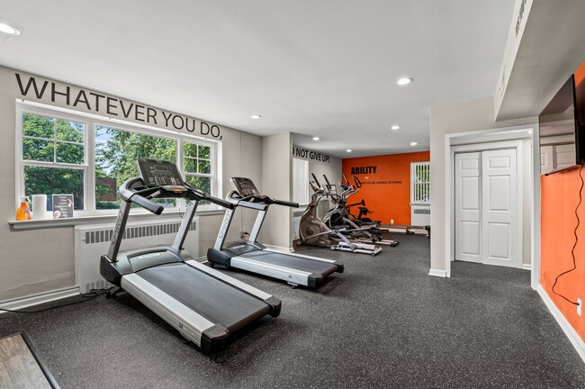 Fitness Center - Hampton Gardens