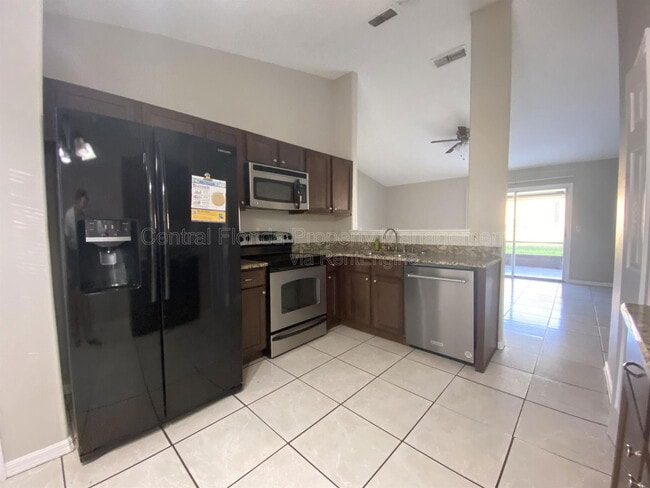 Building Photo - 11195 Cypress Leaf Dr