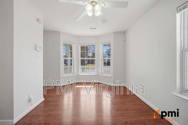 Building Photo - 831 Marshall Ave