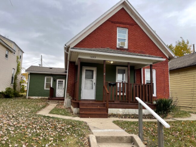 Building Photo - 1022 Huffman St