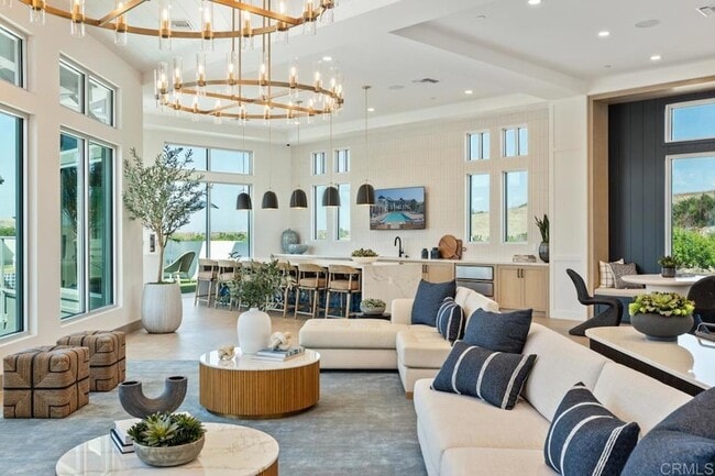 Building Photo - 2030 Calle Trebon