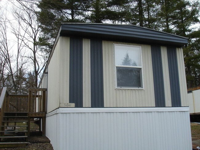 Building Photo - 7600 Heatherstone Dr